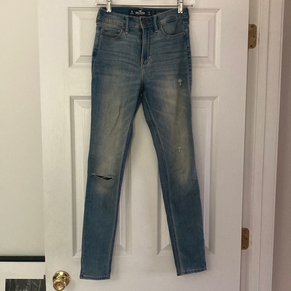 Hollister Jeans, Juniors (size 1R), High-Rise, Super Skinny